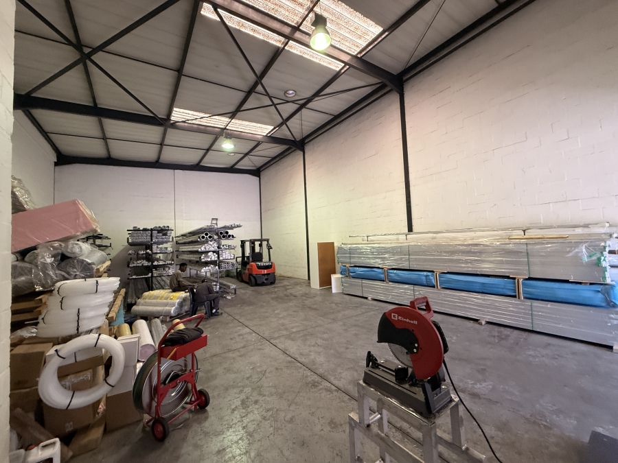 To Let Commercial Property for Rent in Beaconvale Western Cape